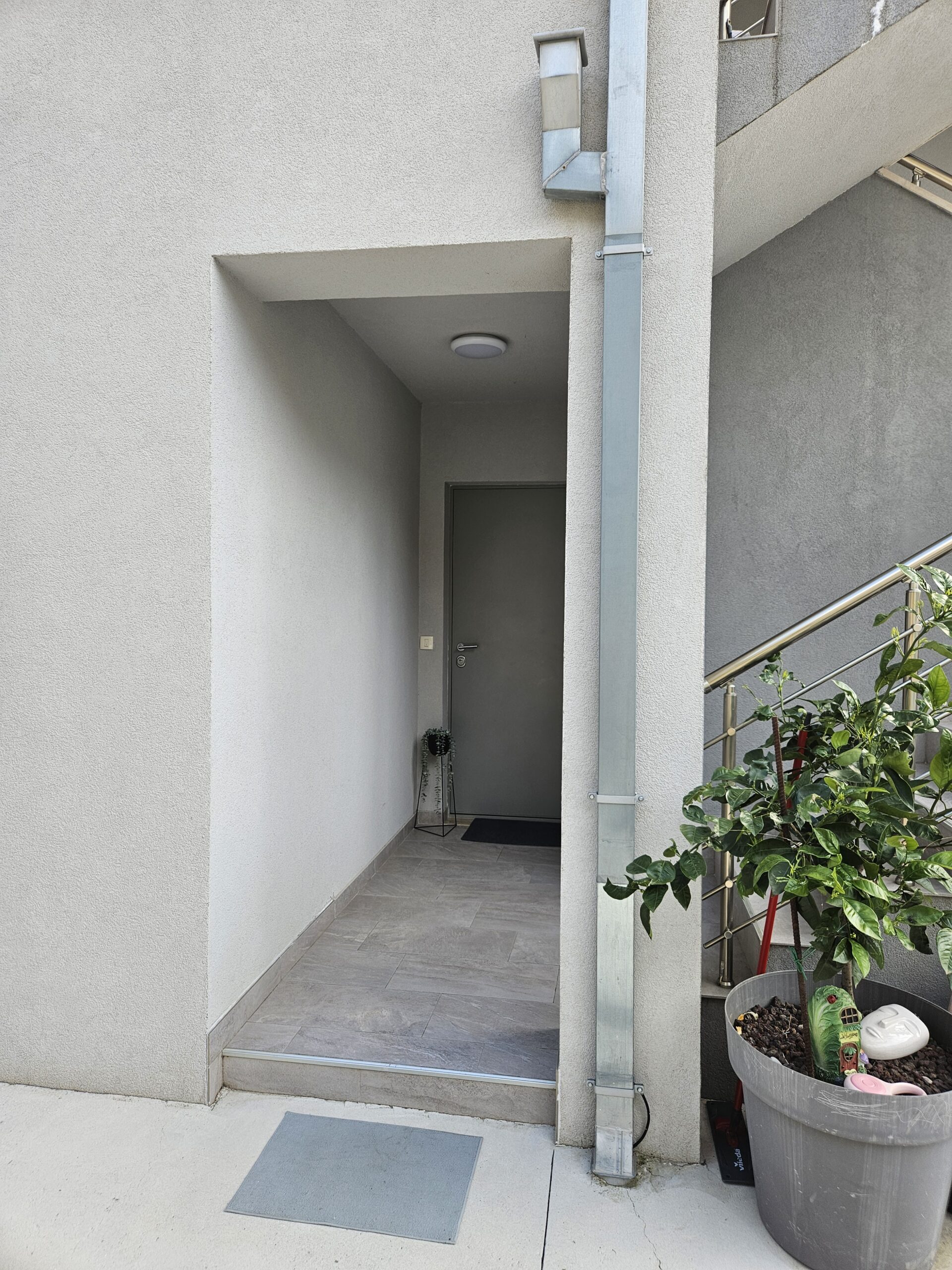 Ulaz apartmana Rita